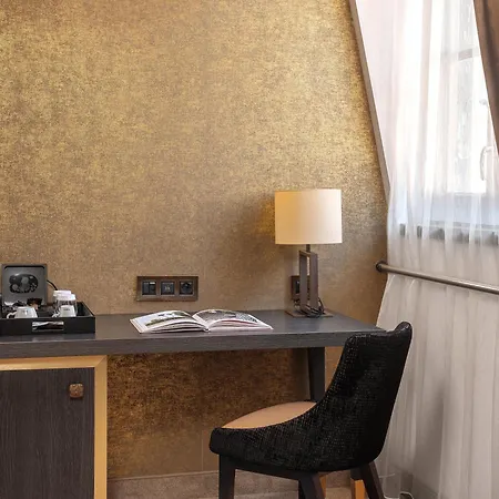 Niepce Paris, Curio Collection By Hilton Hotel Exterior photo