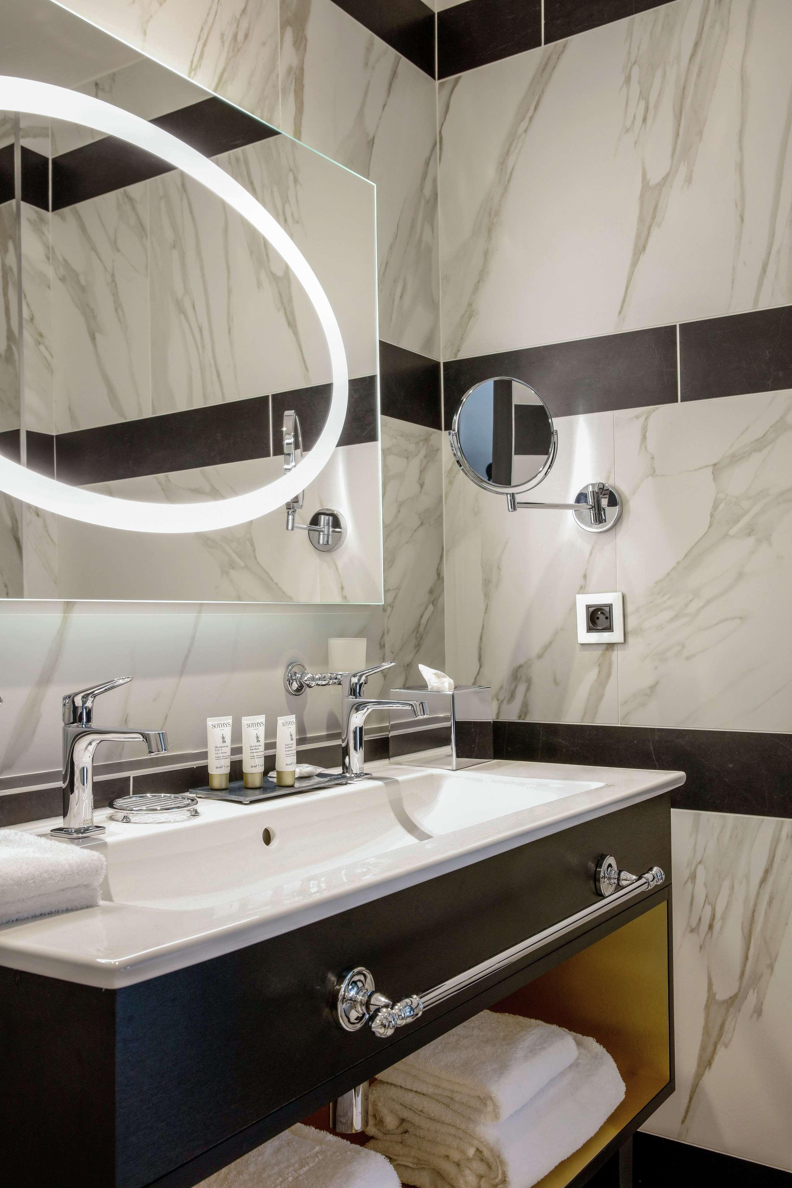 Niepce Hôtel, Curio Collection By Hilton Hotel Paris