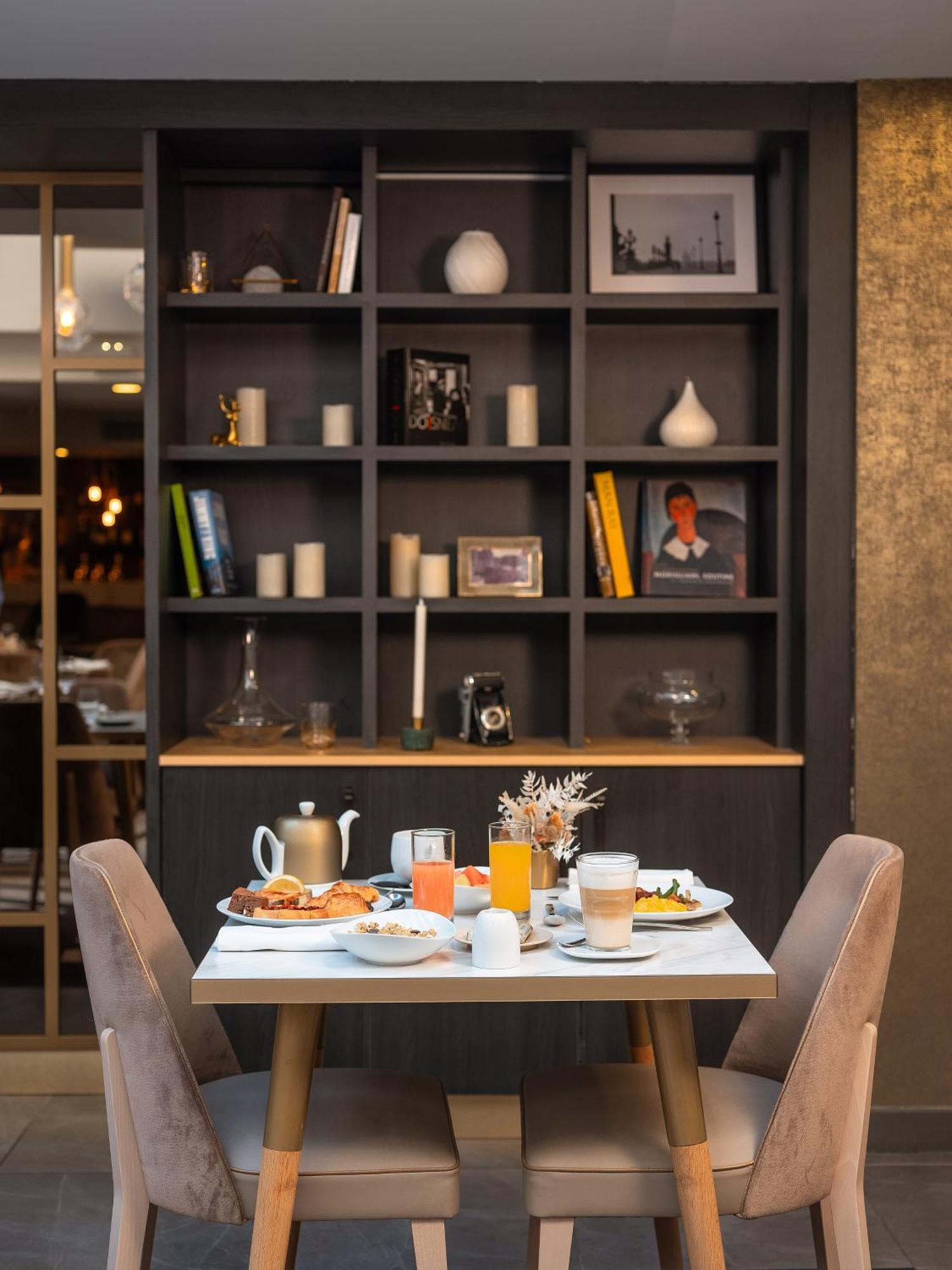 Niepce Paris, Curio Collection By Hilton 4* Parijs