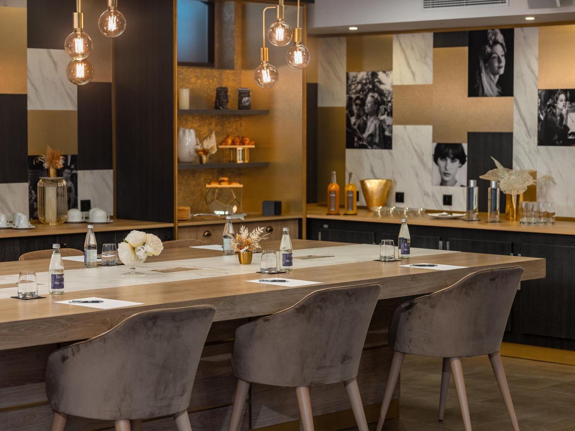 Niepce Hôtel, Curio Collection By Hilton Hotel