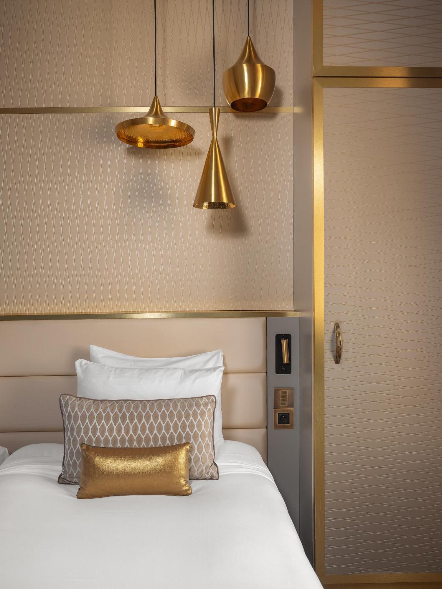 Niepce Paris, Curio Collection By Hilton Hotel Parigi